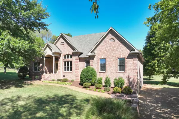 Hendersonville, TN 37075,1002 The Hollows Ct #W