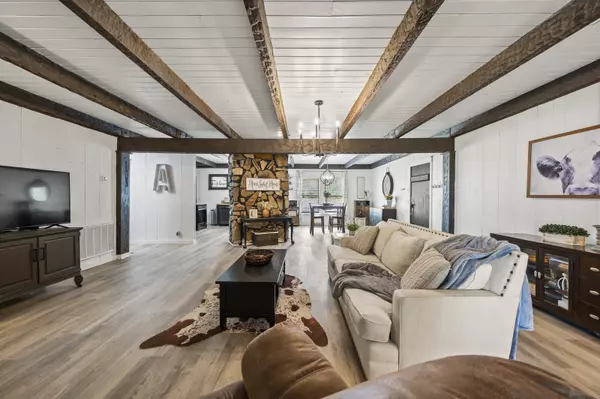 White House, TN 37188,104 Brooklawn Dr