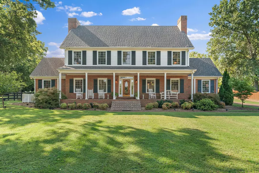 1012 Cross Bow Dr, Hendersonville, TN 37075