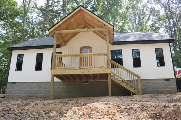 Cumberland City, TN 37050,1384 Cumberland City Rd