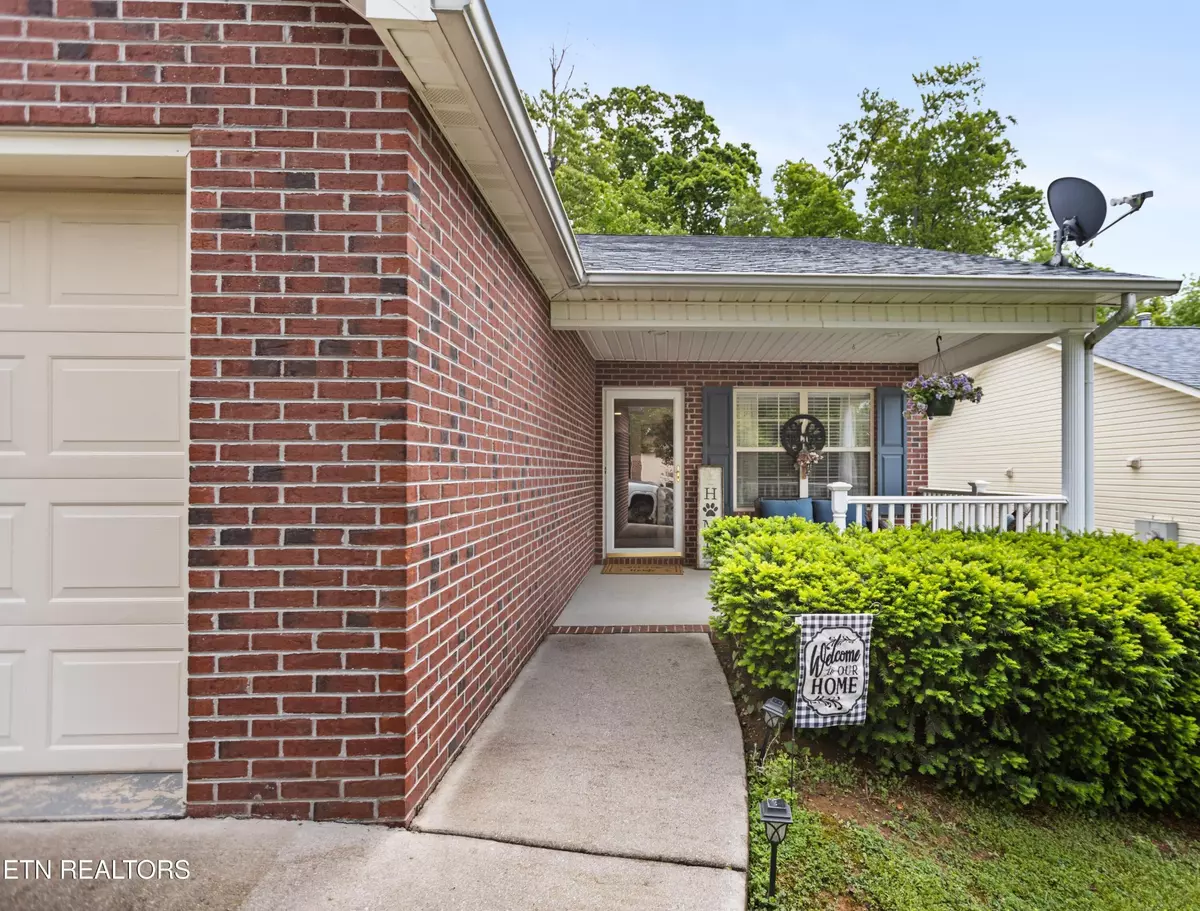 Knoxville, TN 37921,5244 Avery Woods Lane