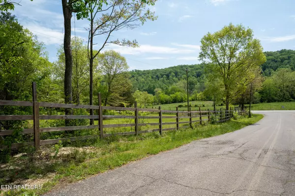 Philadelphia, TN 37846,674 Paint Rock Valley Rd