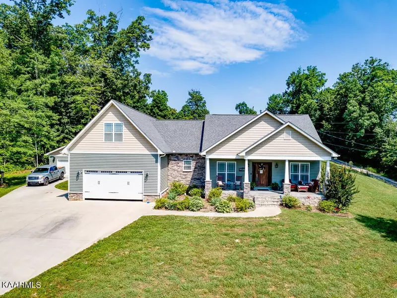 138 Nelson Lane, Clinton, TN 37716