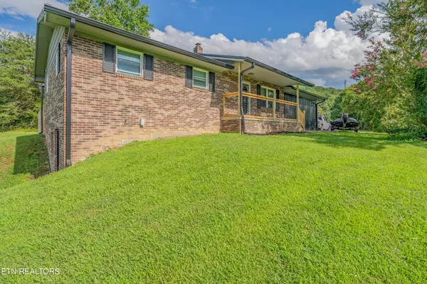 Cosby, TN 37722,104 Apricot Rd