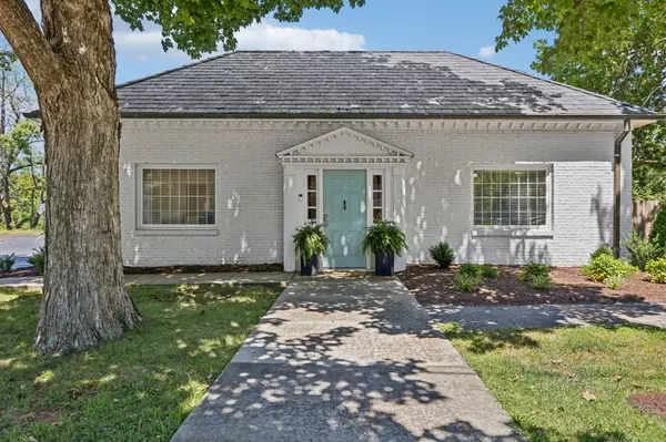 Murfreesboro, TN 37130,421 E Bell St