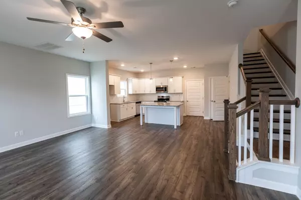Chattanooga, TN 37404,1842 Cotton Way