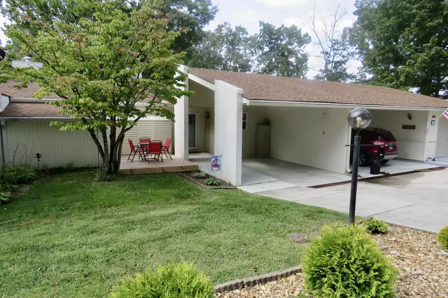 7000 Big Horn Drive #C-12, Crossville, TN 38572