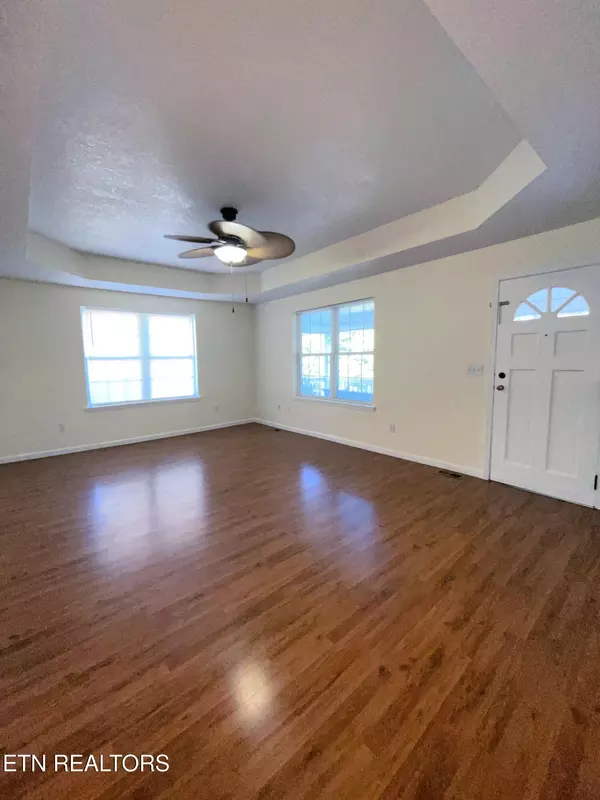 Lenoir City, TN 37771,609 W Third Ave