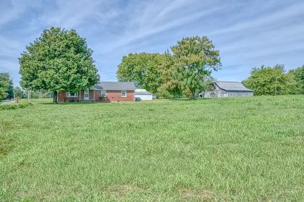 Dowelltown, TN 37059,236 Snow Hill Rd