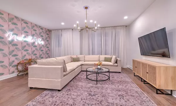 Nashville, TN 37211,2176 Carson St #16