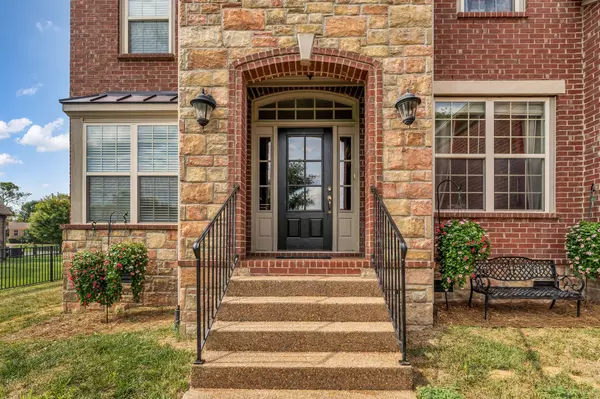 Hendersonville, TN 37075,1042 Smokerise Ln