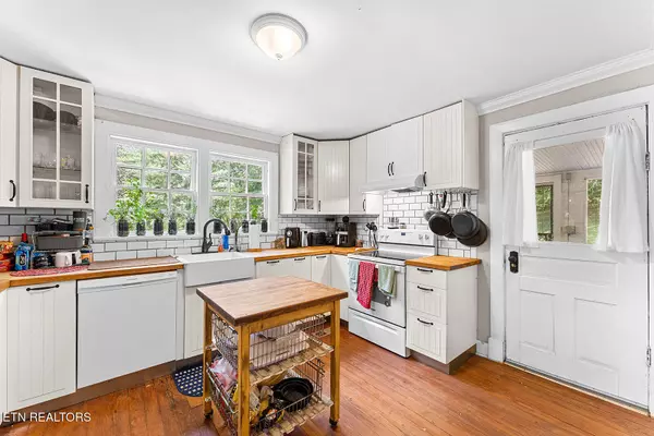 Lenoir City, TN 37772,6304 Highway 11 E