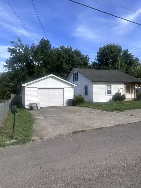 312 Jakes Ave, Murfreesboro, TN 37130