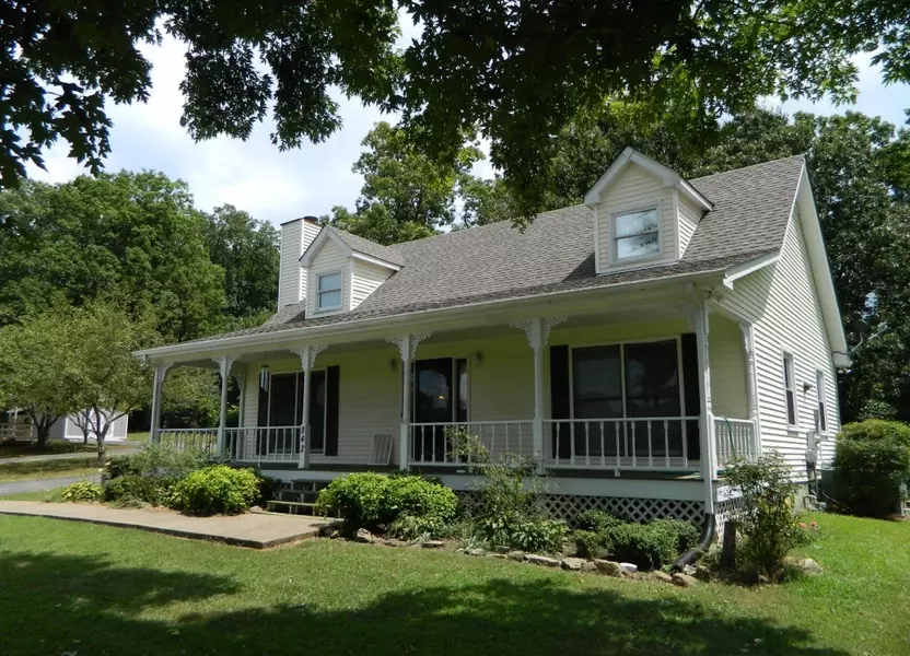 842 Hillside Dr, Springfield, TN 37172