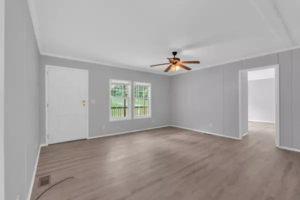 Sparta, TN 38583,285 Middle Dr