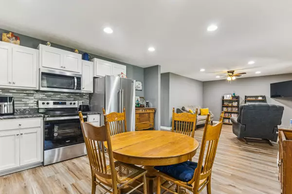 Tullahoma, TN 37388,412A E Hogan St