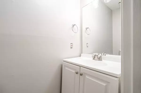 Old Hickory, TN 37138,817B Oak Leaf Dr