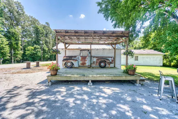 Bowling Green, KY 42104,7455 Plano Rd