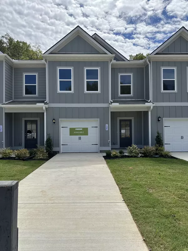 127 Ironhorse Way, Dickson, TN 37055