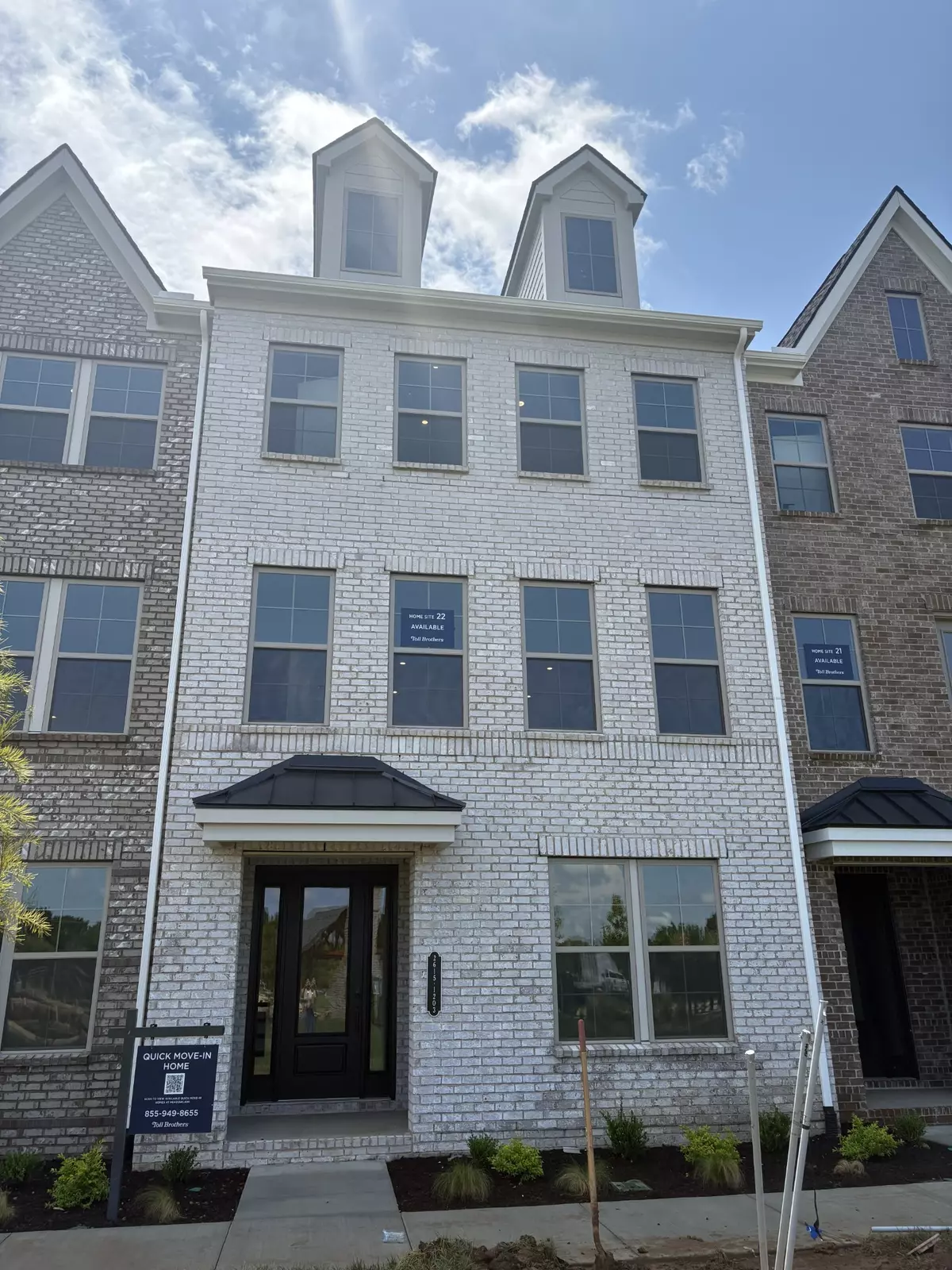 Murfreesboro, TN 37129,2615 Wilkinson Pike #1203