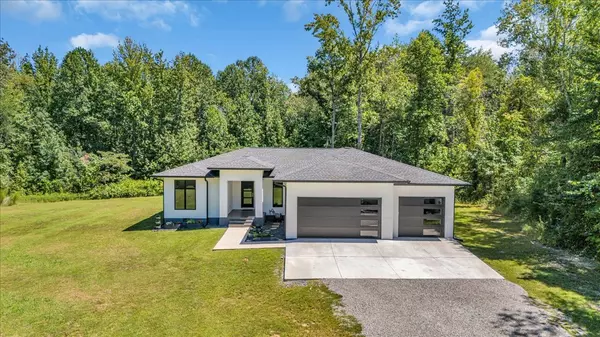 Mcminnville, TN 37110,220 S Woods Rd