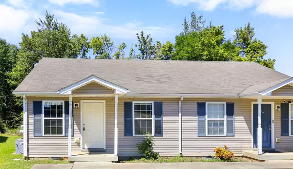 Clarksville, TN 37040,918 Kingsbury Dr #A