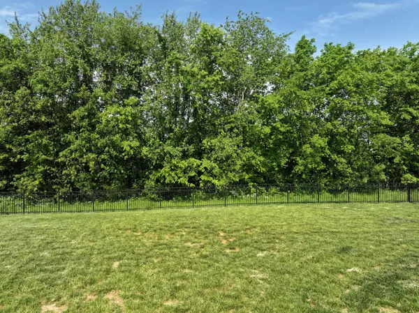 Clarksville, TN 37043,369 Frontier Dr