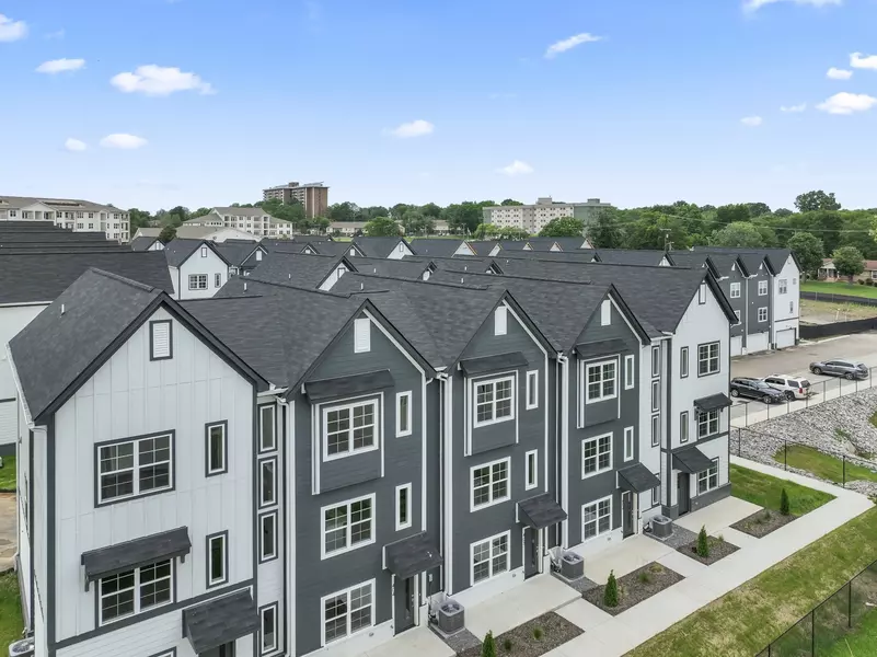 704 N Dupont Ave, Madison, TN 37115