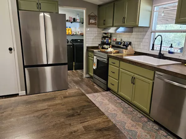 Hartsville, TN 37074,875 Dalton Hollow Rd