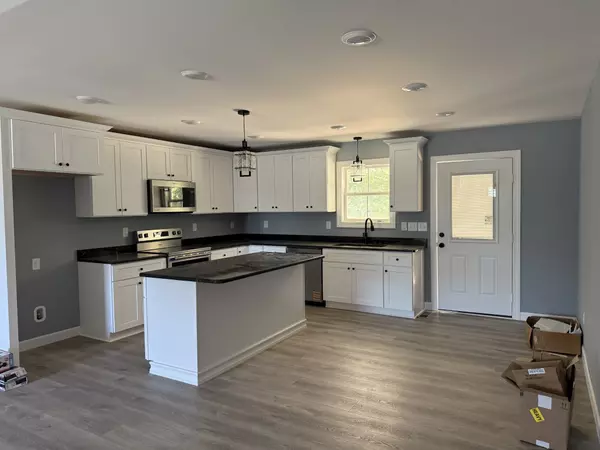 Lafayette, TN 37083,306 Cassie Dr