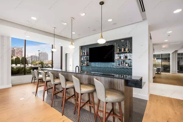 Nashville, TN 37203,1212 Laurel St #2009