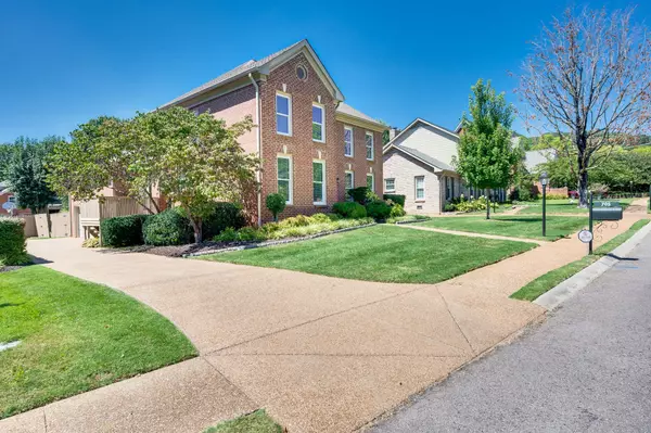 Nashville, TN 37221,705 Burleigh Ct