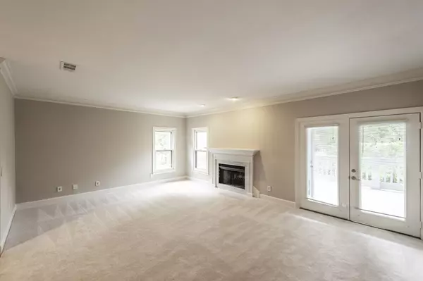 Nashville, TN 37215,502 Ashlawn Ct #502