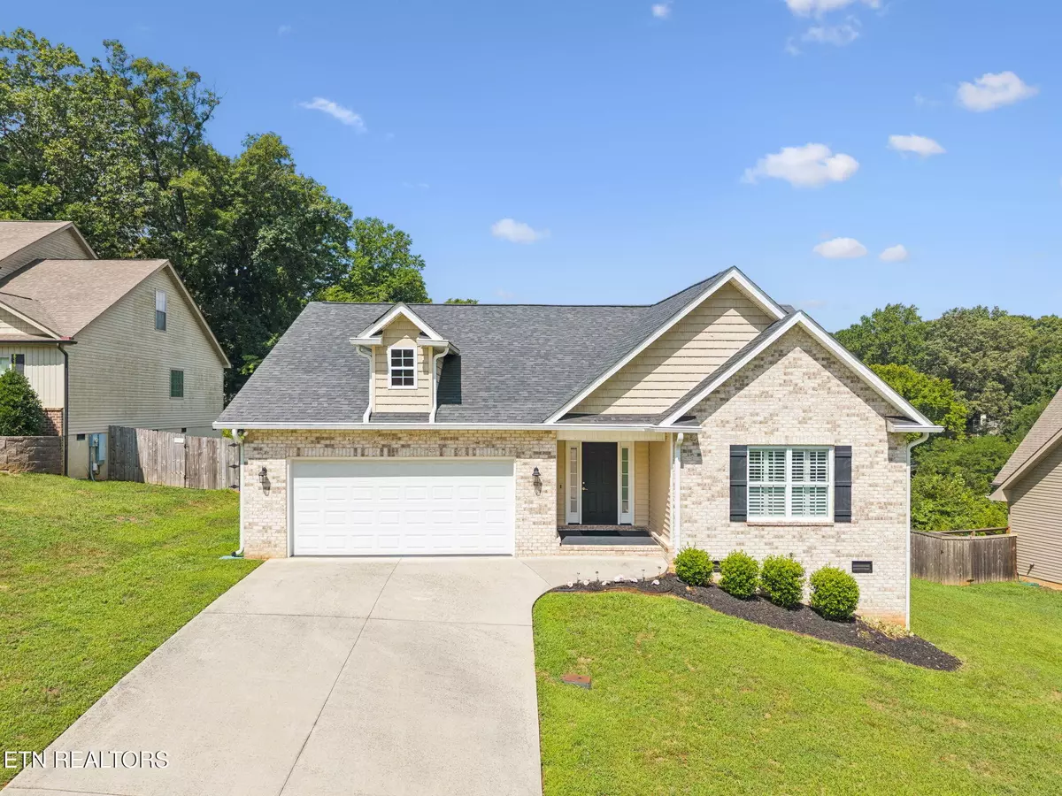 Maryville, TN 37804,809 Mackenzie Drive