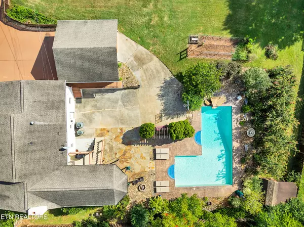 Maryville, TN 37803,1509 Montvale Station Rd