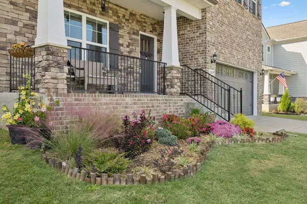 1514 Cotillion Dr, Murfreesboro, TN 37128