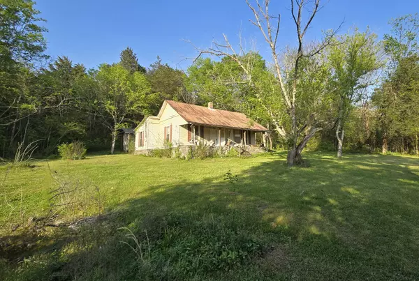 Hampshire, TN 38461,4658 Dry Fork Rd