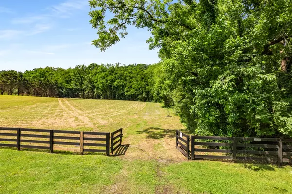 Franklin, TN 37064,5362 Parker Branch Rd