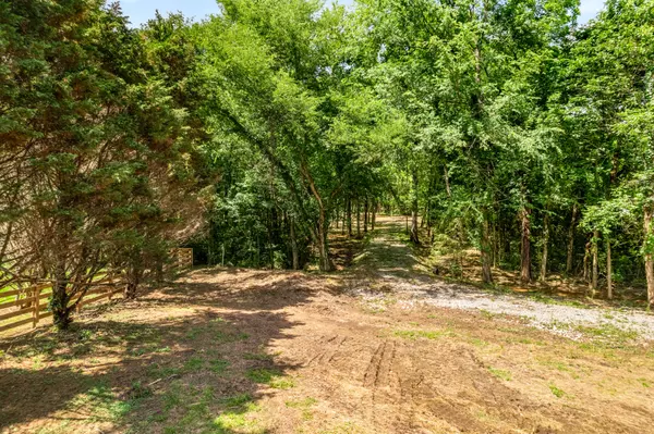 Franklin, TN 37064,5362 Parker Branch Rd