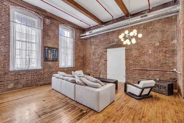 1350 Rosa L Parks Blvd #351, Nashville, TN 37208