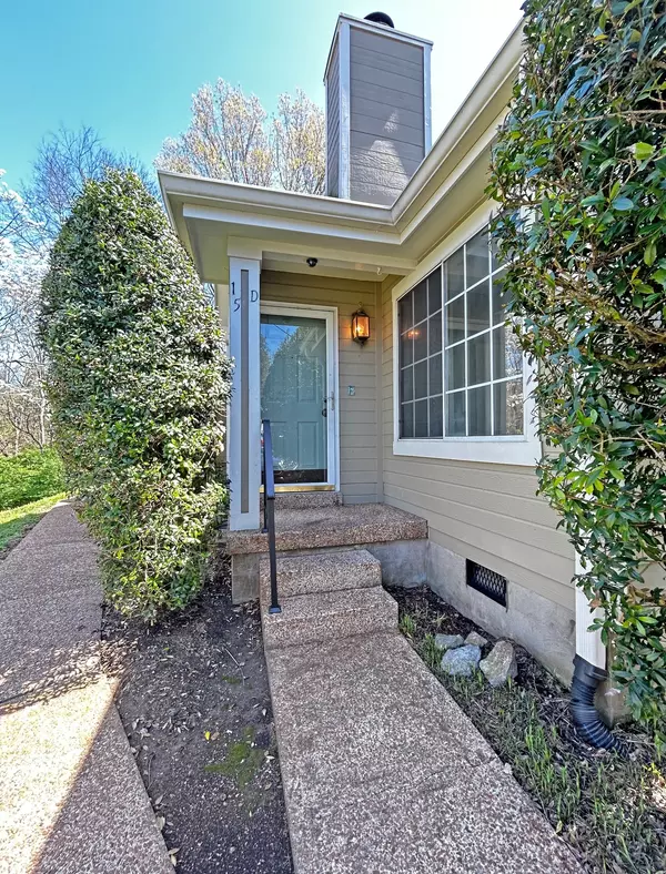 Hendersonville, TN 37075,129 Cherry Hill Dr #15D