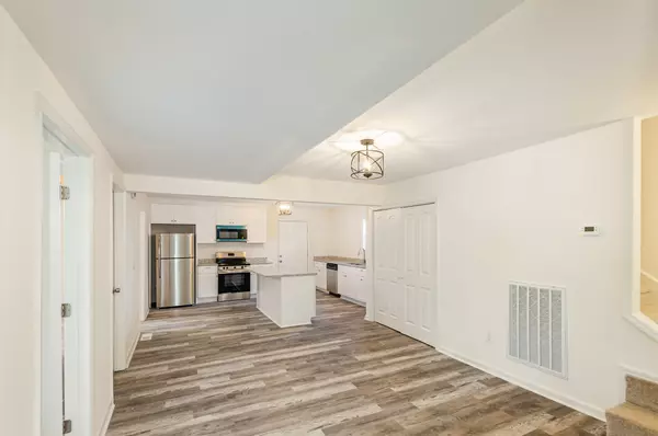 Lebanon, TN 37087,504 Hartsville Pike