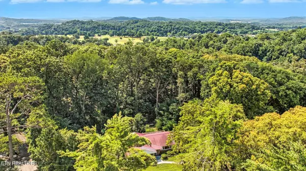 Knoxville, TN 37914,5116 Sunset Rd