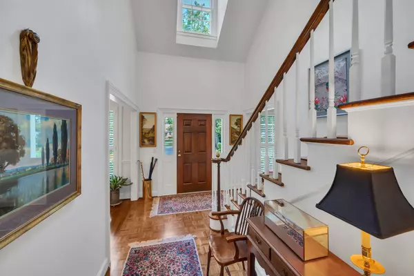 Nashville, TN 37215,102 Hanover Sq