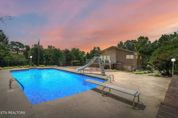 Lenoir City, TN 37771,2455 Mountain View Rd