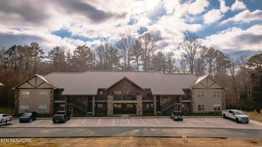 235 Bishops Cap Circle #101, Townsend, TN 37882