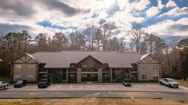 Townsend, TN 37882,235 Bishops Cap Circle #101