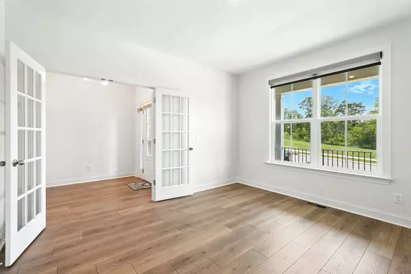 Gallatin, TN 37066,305 Rawling Ln