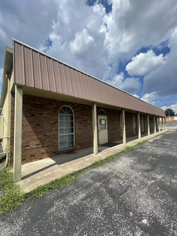 Lawrenceburg, TN 38464,317 W Gaines St #W