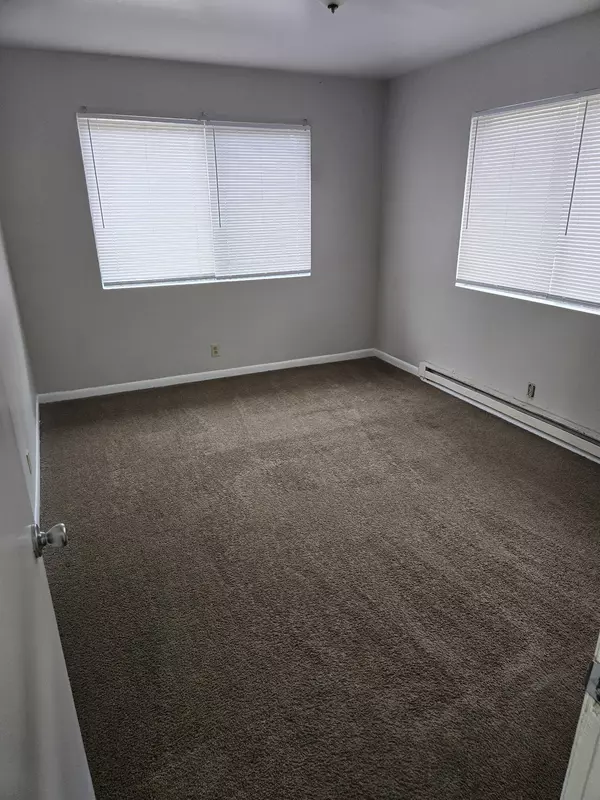 Nashville, TN 37211,550 Harding Pl #F120